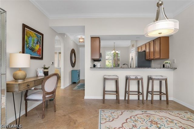 9719 Acqua CT 214, Naples, FL 34113