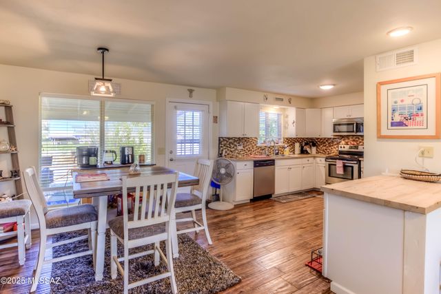 150 W CN Rock Street, Corona De Tucson, AZ 85641