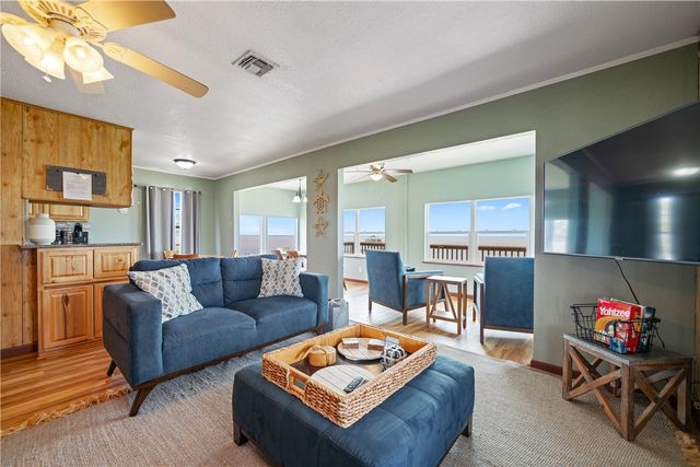 478 S County Road 1144, Riviera, TX 78379