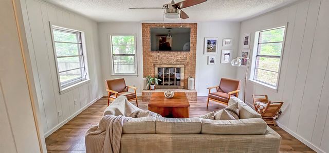 41 W BENDEL CIR, Memphis, TN 38117