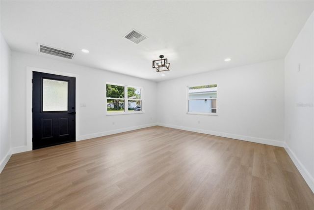 7101 62 WAY N, Pinellas Park, FL 33781