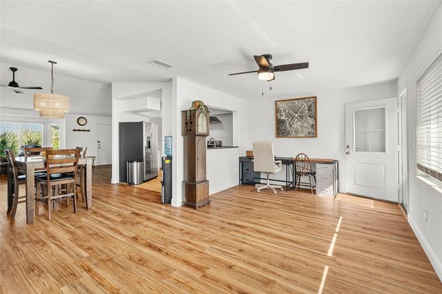 2600 PALMETTO STREET, Nokomis, FL 34275