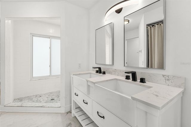 2600 PALMETTO STREET, Nokomis, FL 34275