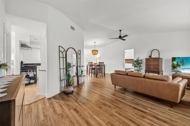 2600 PALMETTO STREET, Nokomis, FL 34275