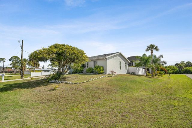 2600 PALMETTO STREET, Nokomis, FL 34275