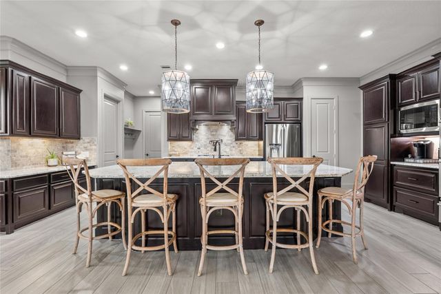1805 Sterling Creek Drive, Friendswood, TX 77546