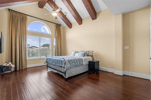 1805 Sterling Creek Drive, Friendswood, TX 77546