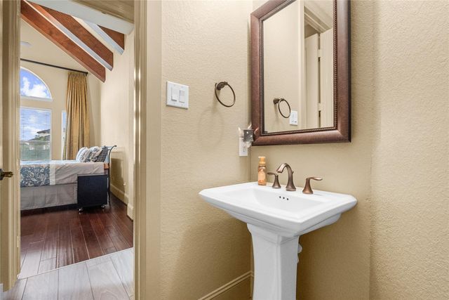 1805 Sterling Creek Drive, Friendswood, TX 77546