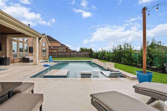 1805 Sterling Creek Drive, Friendswood, TX 77546