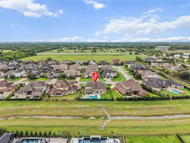 1805 Sterling Creek Drive, Friendswood, TX 77546