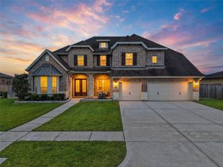1805 Sterling Creek Drive, Friendswood, TX 77546