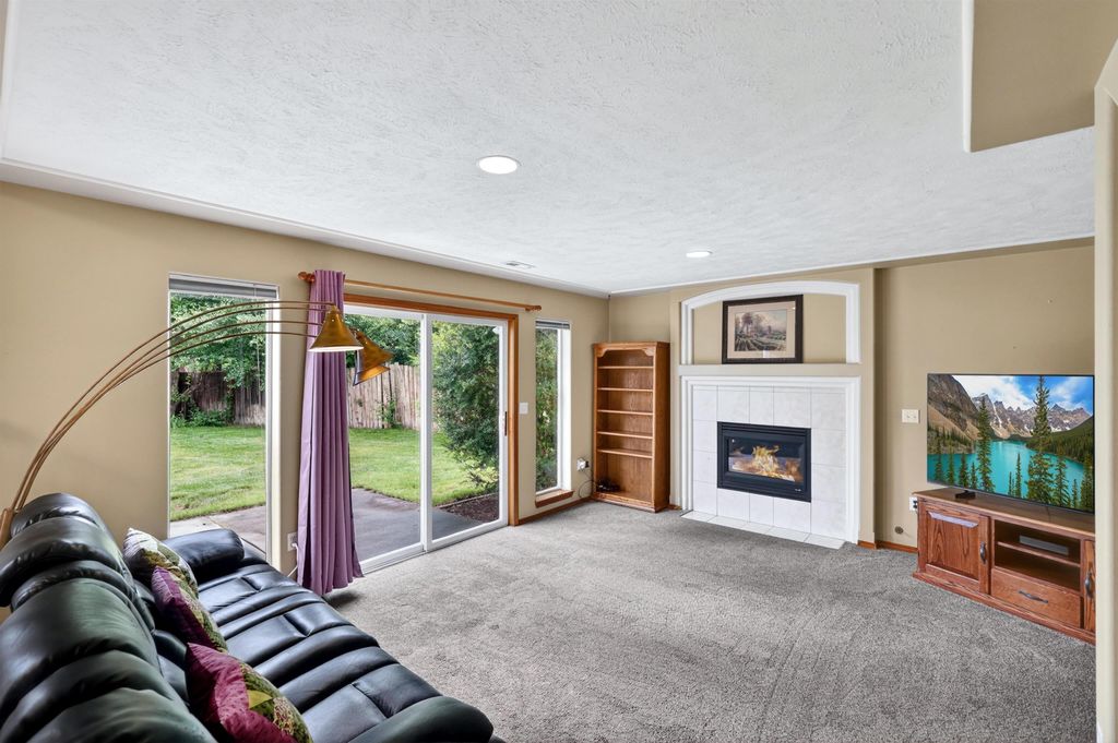 9920 N Parkside Dr, Nine Mile Falls, WA 99026 photo 4