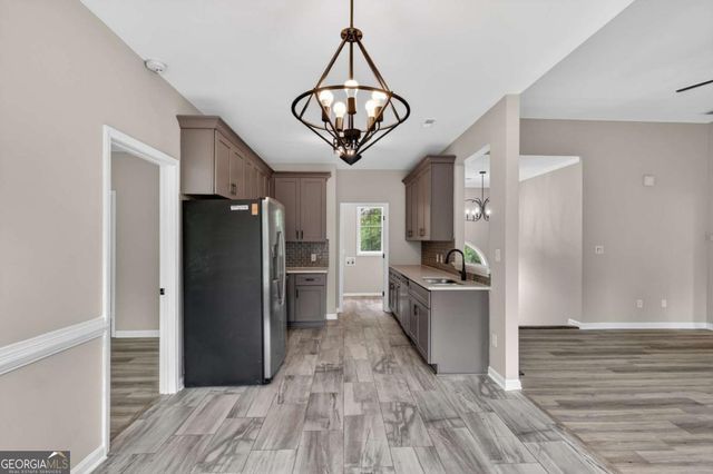 109 Arlington Court, Newnan, GA 30263