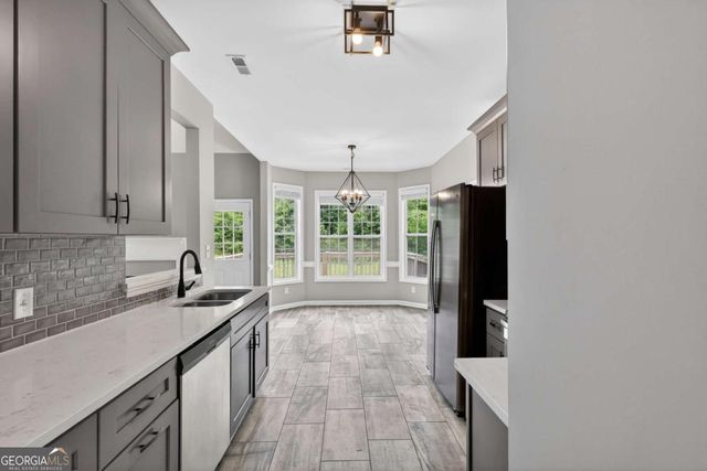 109 Arlington Court, Newnan, GA 30263