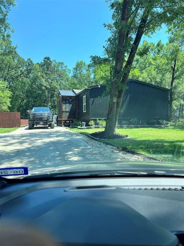 340 Windwood Drive, Livingston, TX 77351