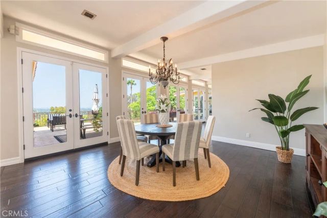 3913 Ventura Canyon, Sherman Oaks, CA 91423