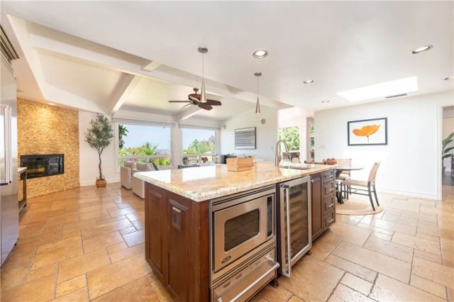 3913 Ventura Canyon, Sherman Oaks, CA 91423