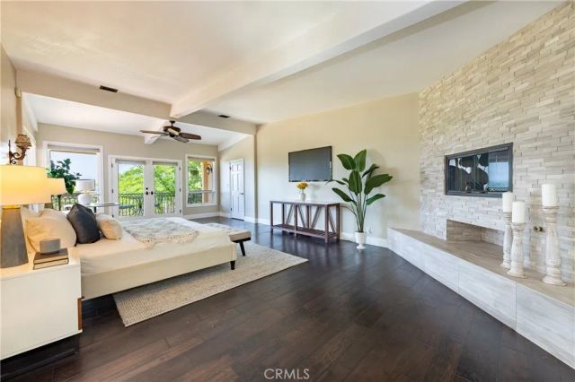 3913 Ventura Canyon, Sherman Oaks, CA 91423