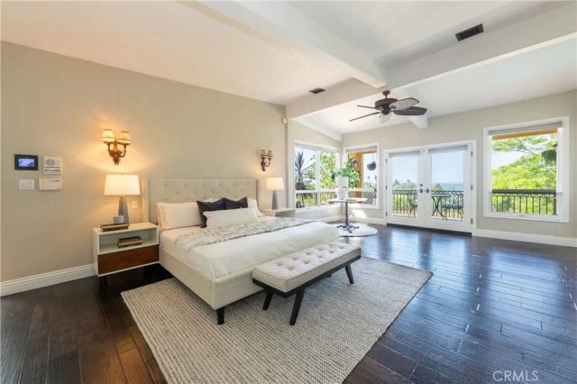 3913 Ventura Canyon, Sherman Oaks, CA 91423