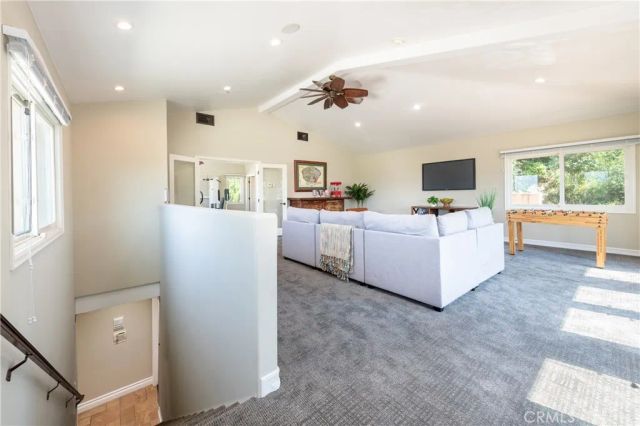 3913 Ventura Canyon, Sherman Oaks, CA 91423