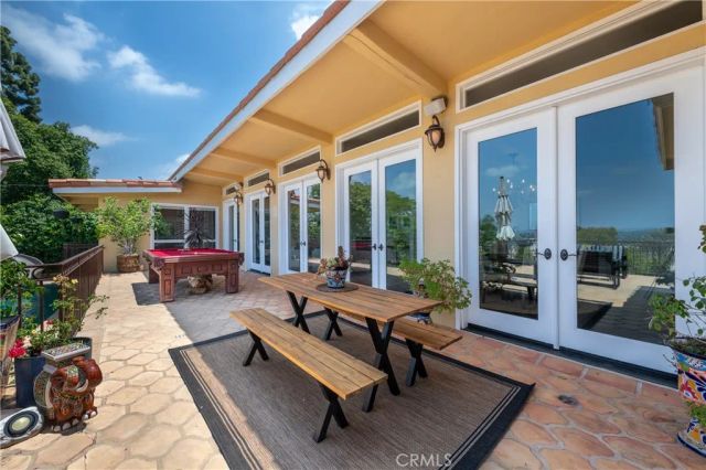 3913 Ventura Canyon, Sherman Oaks, CA 91423