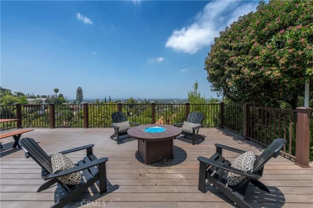 3913 Ventura Canyon, Sherman Oaks, CA 91423