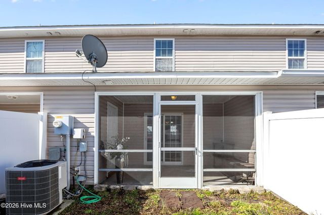 307 Glen Cannon Drive, Jacksonville, NC 28546