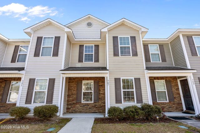 307 Glen Cannon Drive, Jacksonville, NC 28546