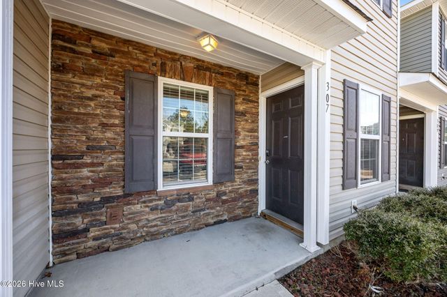 307 Glen Cannon Drive, Jacksonville, NC 28546