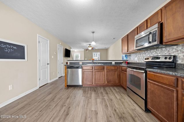 307 Glen Cannon Drive, Jacksonville, NC 28546