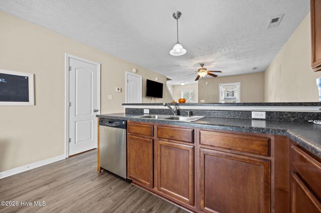 307 Glen Cannon Drive, Jacksonville, NC 28546