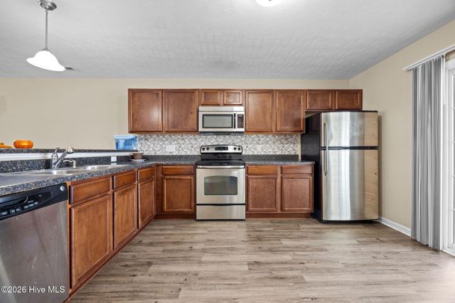 307 Glen Cannon Drive, Jacksonville, NC 28546