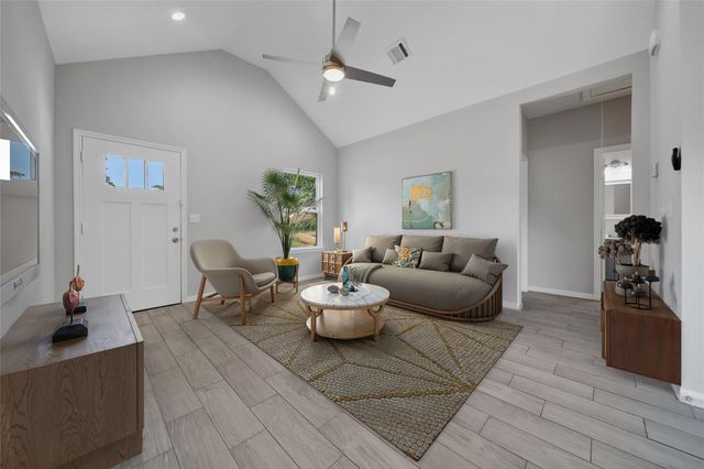 16713 E Ivanhoe, Montgomery, TX 77316