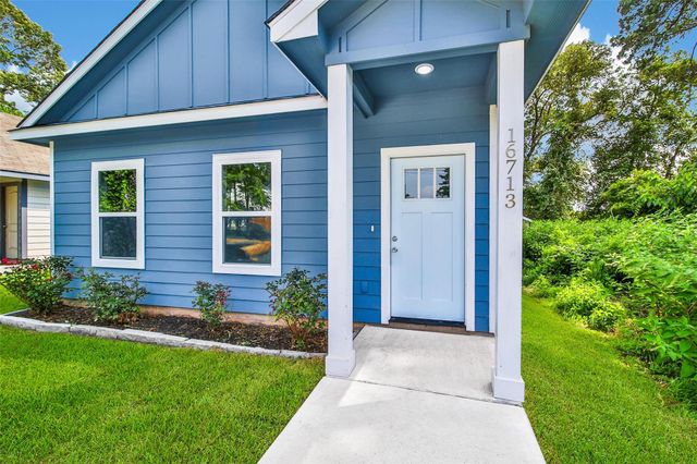 16713 E Ivanhoe, Montgomery, TX 77316