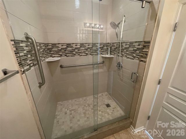 1158 Hammond Drive, Matthews, NC 28104