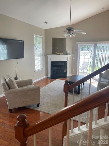 1158 Hammond Drive, Matthews, NC 28104