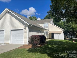 1158 Hammond Drive, Matthews, NC 28104