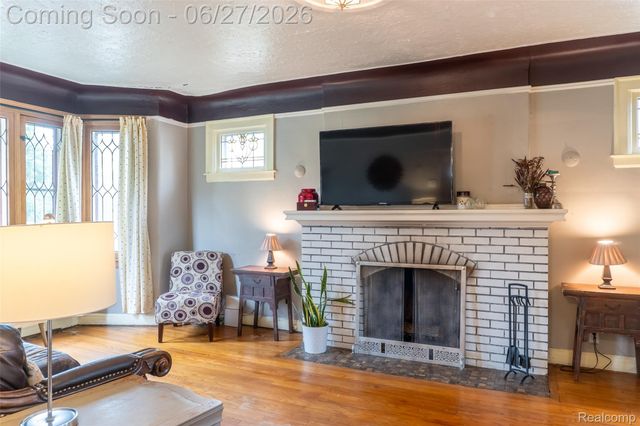 15080 Artesian Street, Detroit, MI 48223