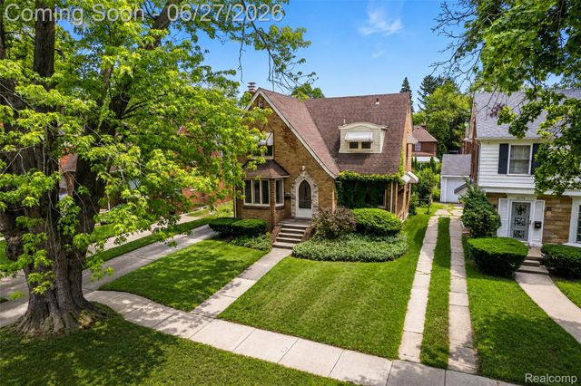 15080 Artesian Street, Detroit, MI 48223