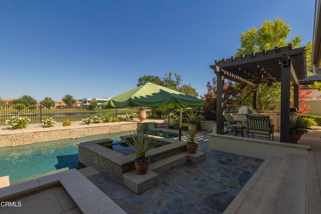 2508 Brighton Park, Bakersfield, CA 93311