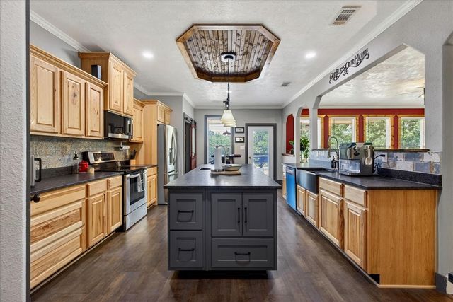 11591 Fm 59, Athens, TX 75751