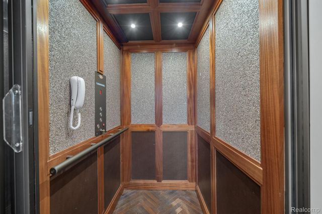 4190 AQUARINA Street, Waterford Charter Township, MI 48329