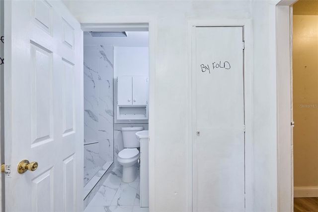 214 W ELM STREET, Tampa, FL 33604