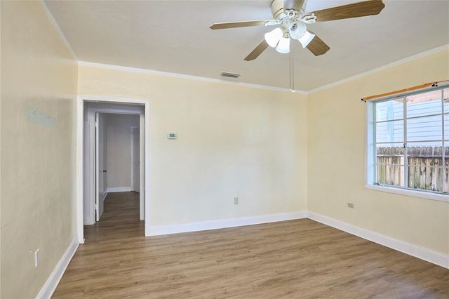 214 W ELM STREET, Tampa, FL 33604