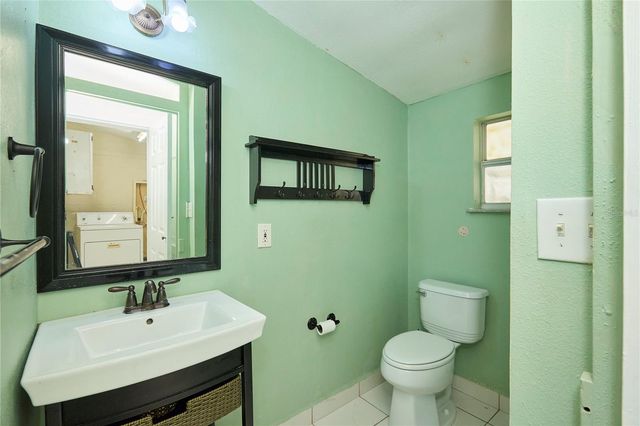 214 W ELM STREET, Tampa, FL 33604