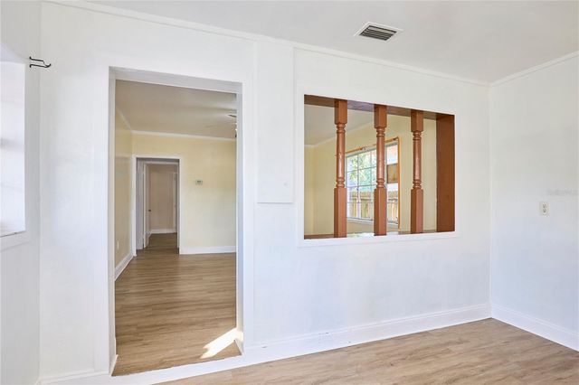 214 W ELM STREET, Tampa, FL 33604