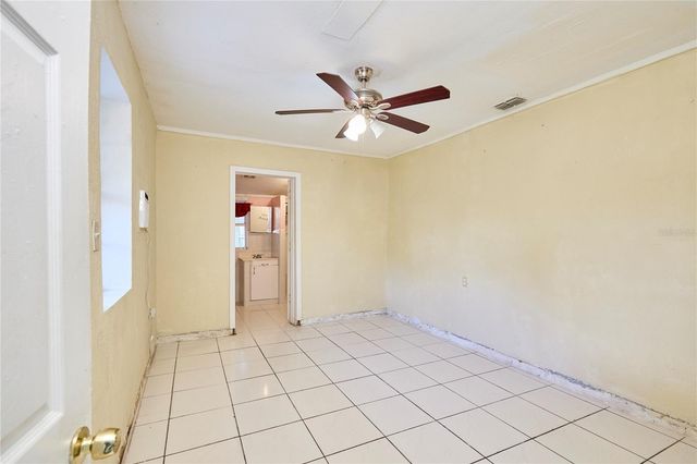 214 W ELM STREET, Tampa, FL 33604