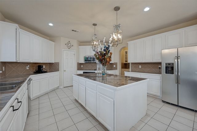 9617 Peach Tree Lane, Rowlett, TX 75089