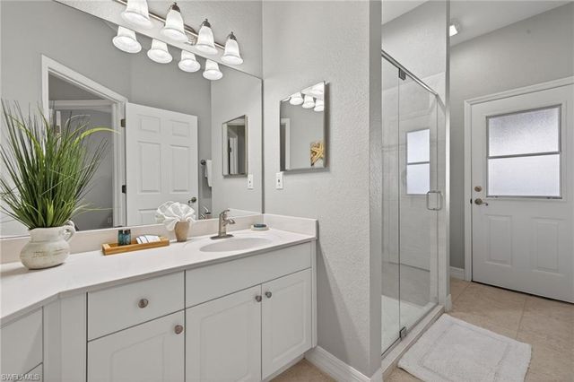 4817 SW 20th PL, Cape Coral, FL 33914