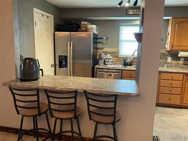 304 STATE AVE, Pocahontas, IL 62275